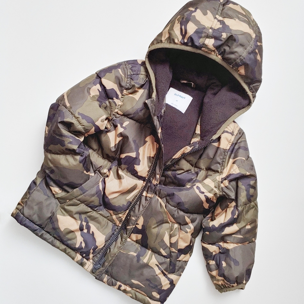 Old Navy Camo Puffer Coat 4T
